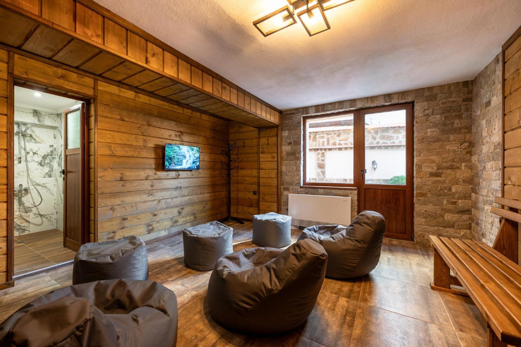 Beluga Guest House Velingrad Bagian luar foto