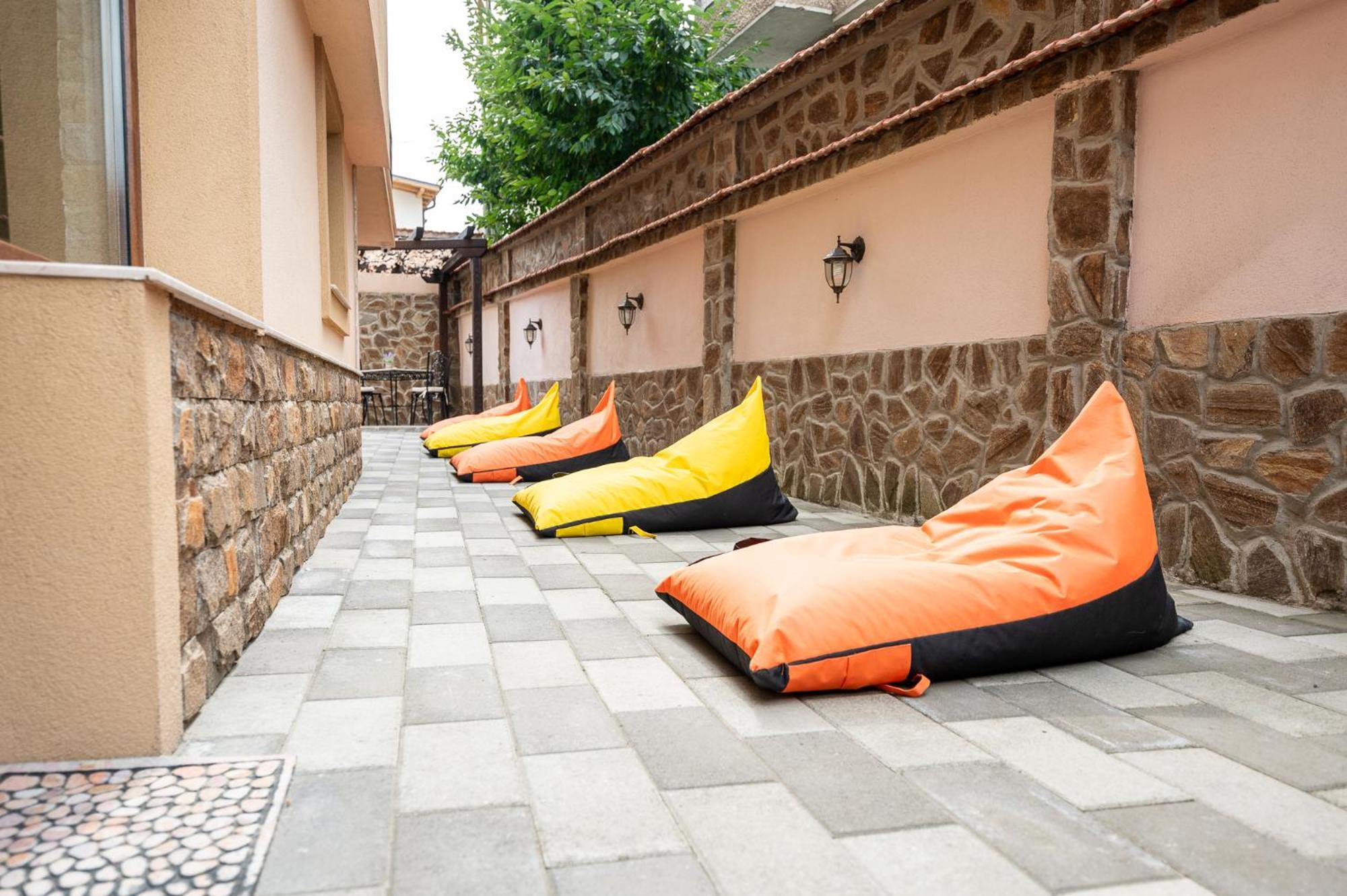 Beluga Guest House Velingrad Bagian luar foto