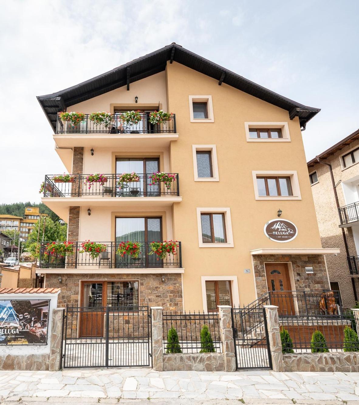 Beluga Guest House Velingrad Bagian luar foto